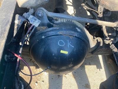 Meritor RS23160 Rear Axle Housing for a Mack Cxu