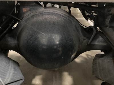 Meritor RS23160 Rear Axle Housing for a Volvo VNM