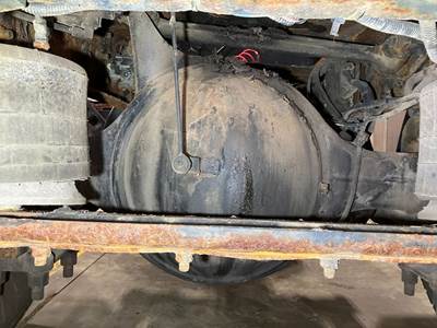 Meritor RS23160 Rear Axle Housing for a Sterling A9513