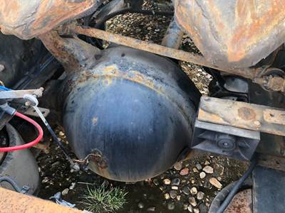 Meritor RS23160 Rear Axle Housing for a Freightliner Cascadia