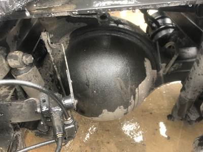 Meritor RS23160 Rear Axle Housing for a International Durastar (4400)