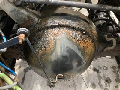 Meritor RS23160 Rear Axle Housing for a Freightliner Cascadia