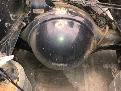 Meritor RS23160 Rear Axle Housing for a Volvo VNR