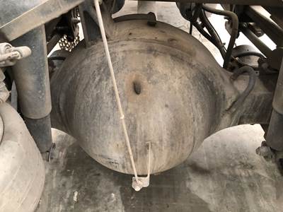 Meritor RS23160 Rear Axle Housing for a Peterbilt 579