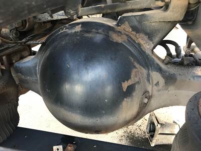 Meritor RS23160 Rear Axle Housing for a International 8100