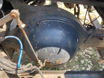 Meritor RS23160 Rear Axle Housing for a Freightliner M2 112