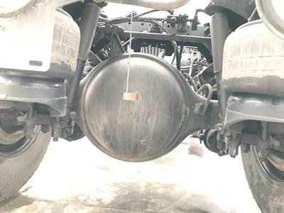 Meritor RS23160 Rear Axle Housing for a Peterbilt 579