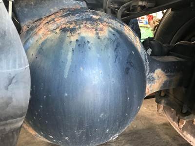 Meritor RS23160 Rear Axle Housing for a International Prostar