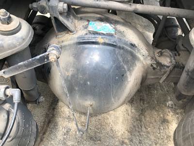 Meritor RS23160 Rear Axle Housing for a Peterbilt 579