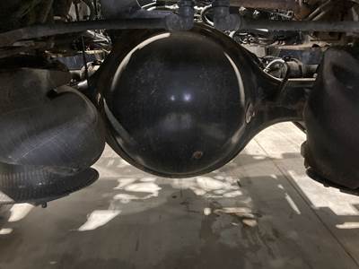 Meritor RS23160 Rear Axle Housing for a International Prostar