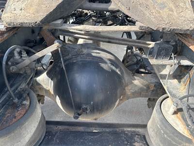 Meritor RS23160 Rear Axle Housing for a Freightliner M2 106