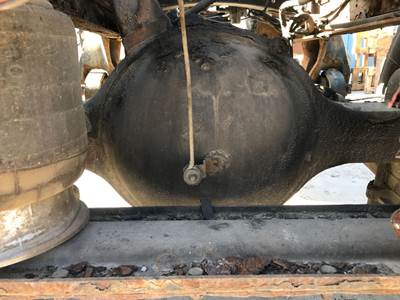 Meritor RS23160 Rear Axle Housing for a Freightliner FL70