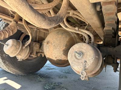 Meritor RS23160 Rear Axle Housing for a Freightliner 108SD