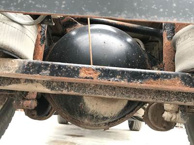 Meritor RS23180 Rear Axle Housing for a Volvo Wia