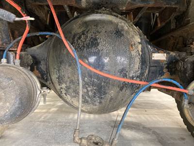 Meritor RS23180 Rear Axle Housing for a Ottawa YT