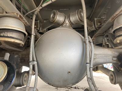 Meritor RS30185 Rear Axle Housing for a Sterling Acterra