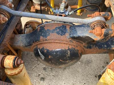 Meritor SQ100 Rear Axle Housing for a Mack CH