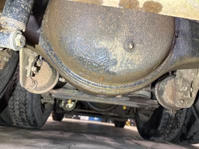 Meritor SQ100 Rear Axle Housing for a Volvo Wca