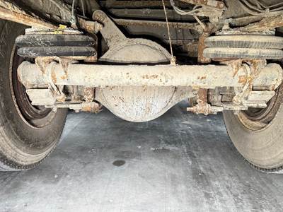 Meritor SQ100 Rear Axle Housing for a Ford L9000