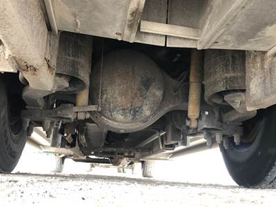 Spicer 23060SH Rear Axle Housing for a International 4400
