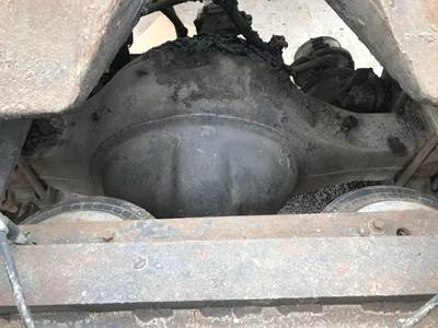 Spicer M190T Rear Axle Housing for a International S1900