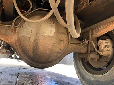 Spicer N175 Rear Axle Housing for a International S1900