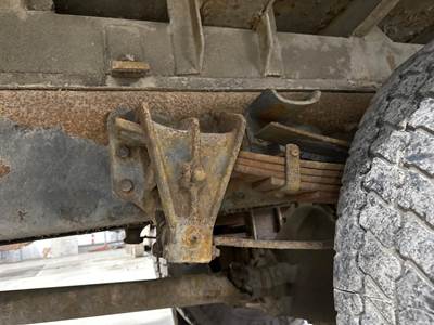 Spicer N175 Rear Axle Housing for a International 4700