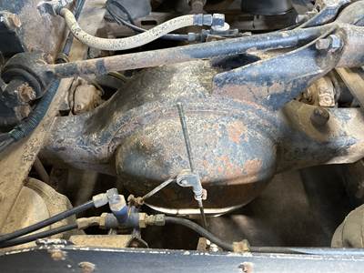 Spicer N400 Rear Axle Housing for a International 9700