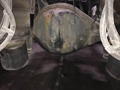 Spicer S23-190D Rear Axle Housing for a Peterbilt 579