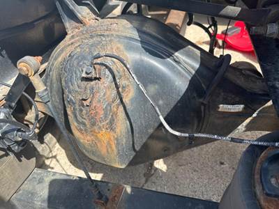 Spicer S23-190D Rear Axle Housing for a Peterbilt 587