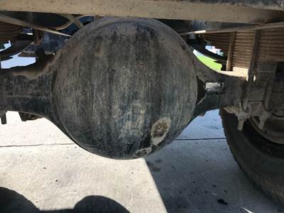 Spicer W230S Rear Axle Housing for a International S1900