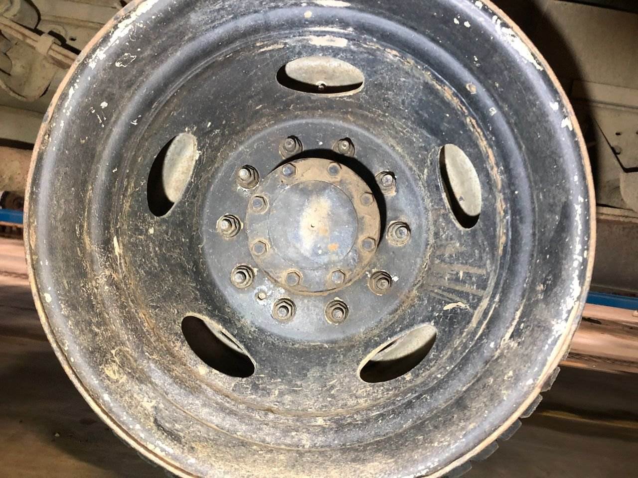 2005 Eaton 130523 Axle Shaft for a Ford F550 Super Duty For Sale