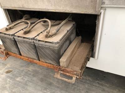 Chevrolet C5500 Battery Box