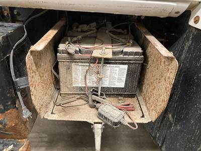 Chevrolet C7500 Battery Box