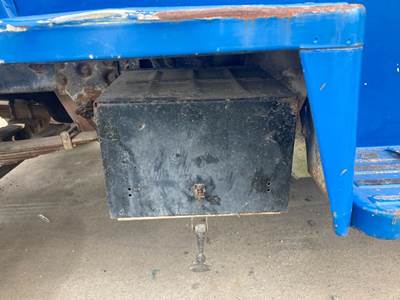 Ford LN8000 Battery Box