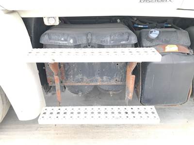 Freightliner Cascadia Battery Box
