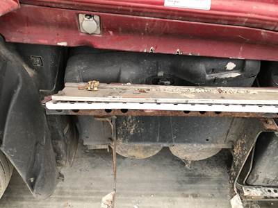 Freightliner Cascadia Battery Box