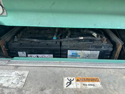 Freightliner Cascadia Battery Box