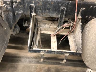 Freightliner Columbia 112 Battery Box