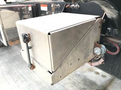 Freightliner Columbia 120 Battery Box
