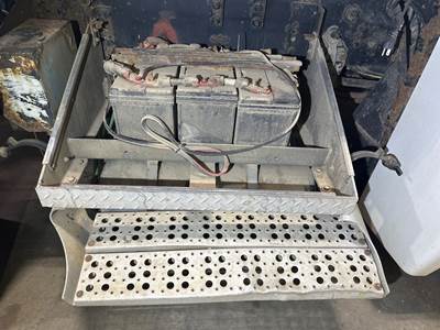 Freightliner Columbia 120 Battery Box