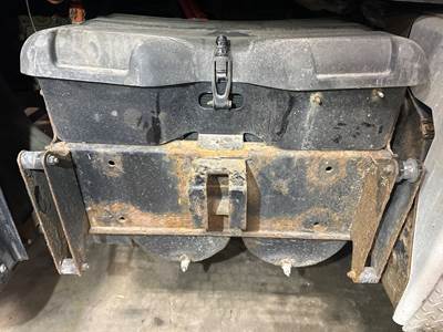 Freightliner Coronado 122 SD Battery Box for a Freightliner 122SD