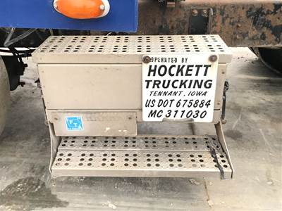 Freightliner FLD112 Battery Box