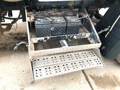 Freightliner FLD112 Battery Box