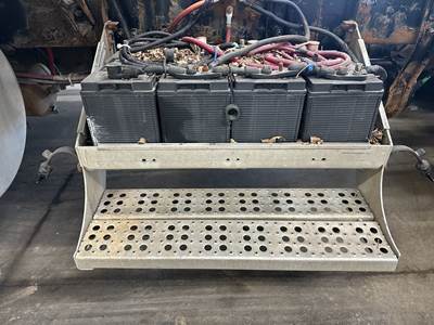 Freightliner FLD112 Battery Box