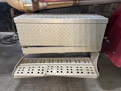 Freightliner FLD112 Battery Box