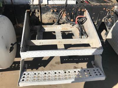Freightliner FLD120SD Battery Box for a Freightliner FLT