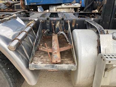 Freightliner FLT Battery Box