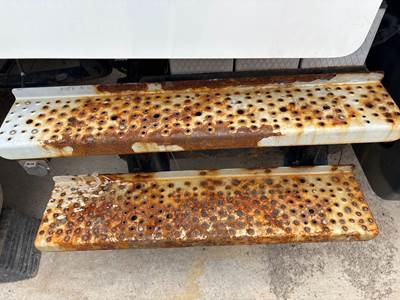 Freightliner M2 106 Battery Box