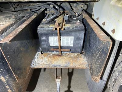 GMC C7500 Battery Box